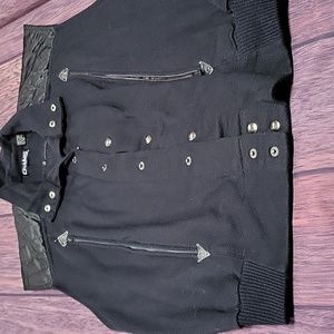 ❤️5for25 CHAMS unique vest style jacket